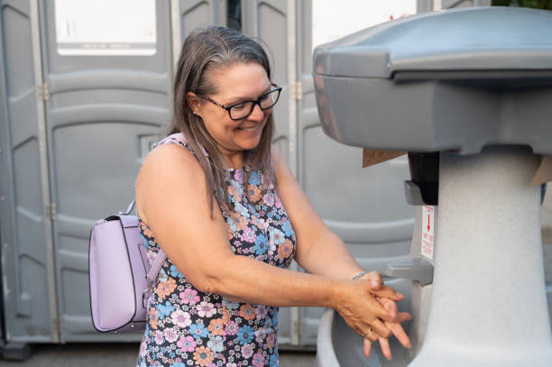 Portable Toilet Options We Offer in Okeechobee, FL